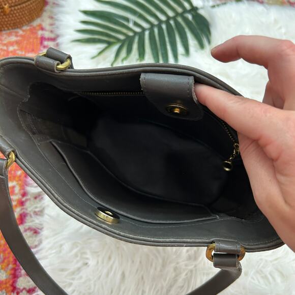 Vintage 90s Coach Gray Leather Tribeca Slim Bucket Shoulder Bag Purse - Picture 8 of 8